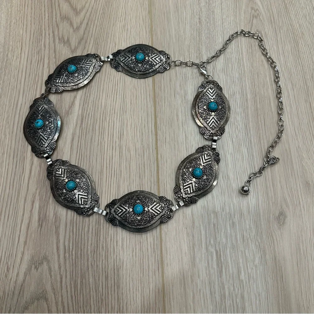 LIKE NEW Boho Silver Chain Belt